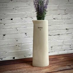 Tall Slim Blodau Heart Vase