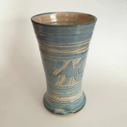 Large Vase Curves Pattern