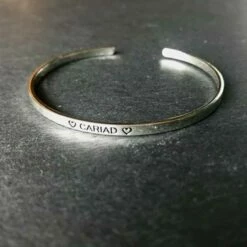 Cariad Bangle